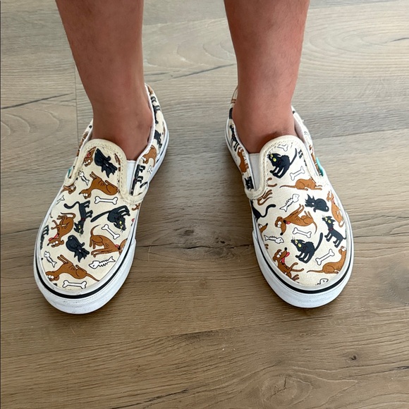 Vans Other - Vans X The Simpsons Family Pets, Unisex Toddler Size 13, RARE